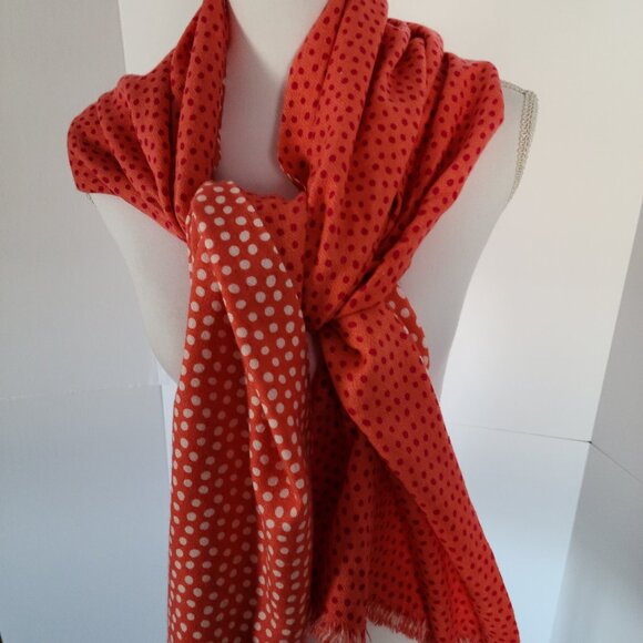 VERA BRADLEY REVERSIBLE SCARF IN CORAL MEADOW 72'' L X 20'' W - Picture 2 of 9